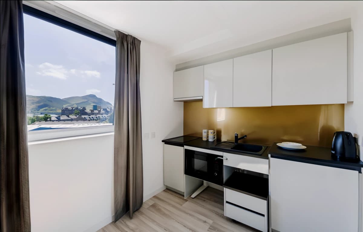 Studio Apartment Diamond