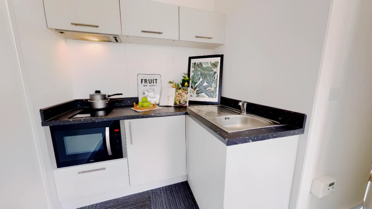 iQ Newland House image