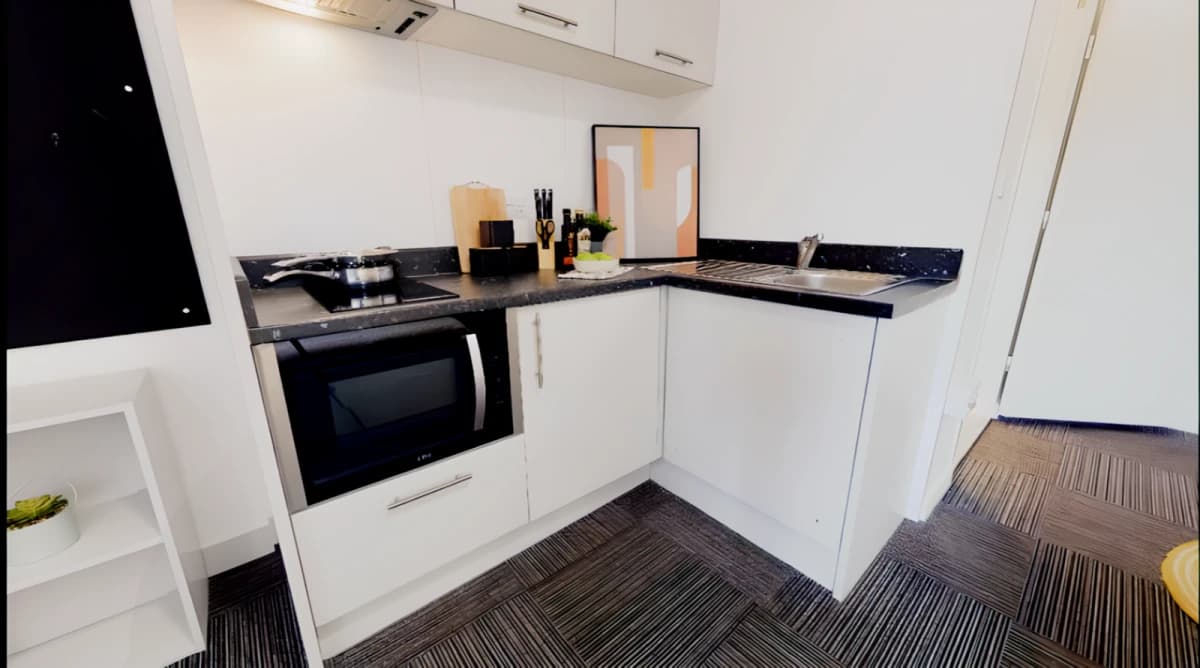 iQ Newland House image 3
