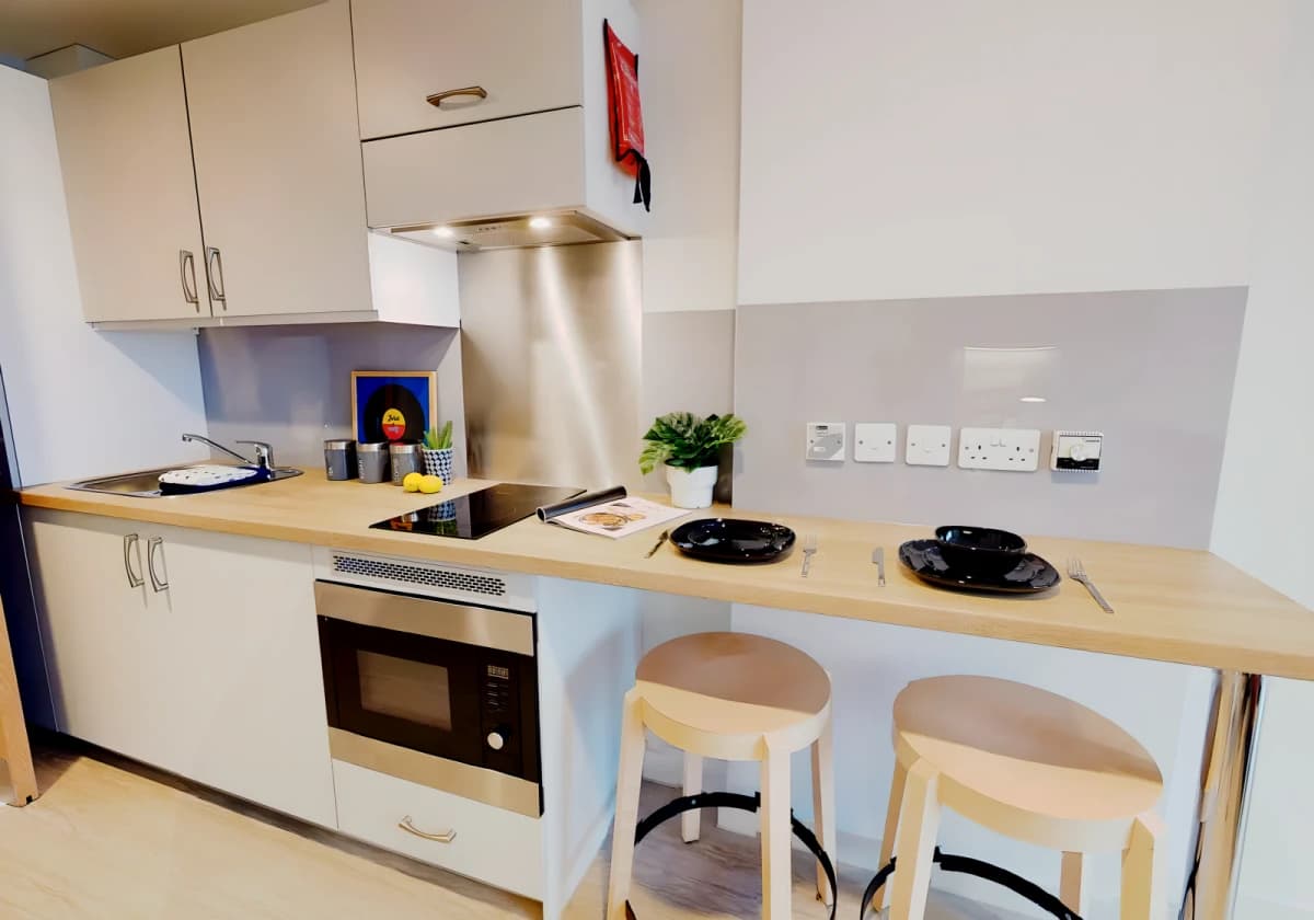 iQ Elgin Place image