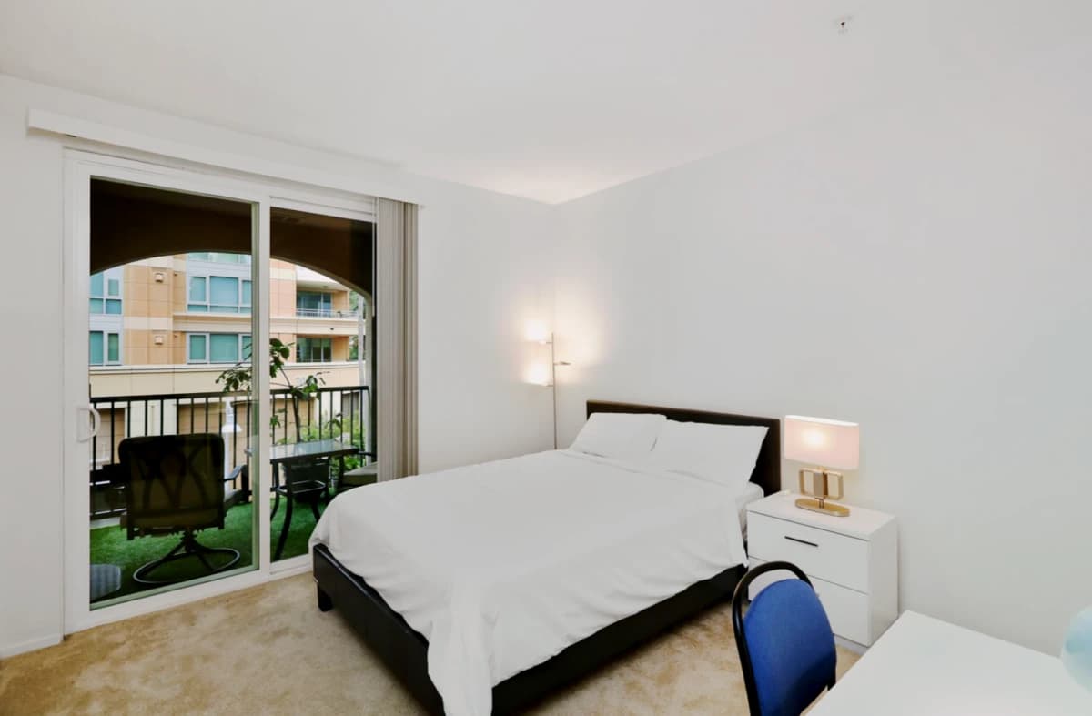Private Room in 2 bed