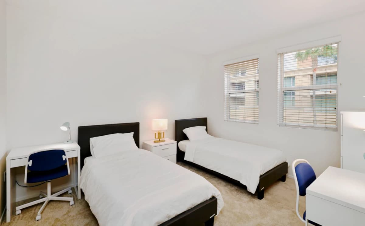 Shared Room in 2 bed