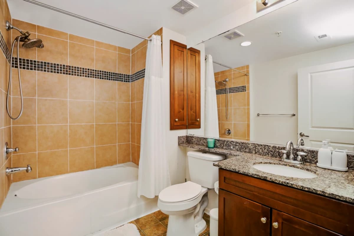 Private Room in 2 bed