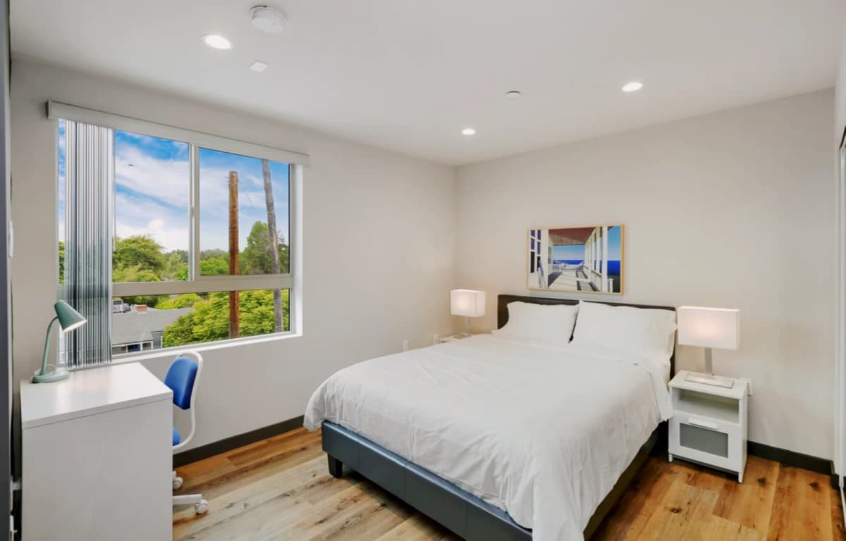 Private Room in 4 bed