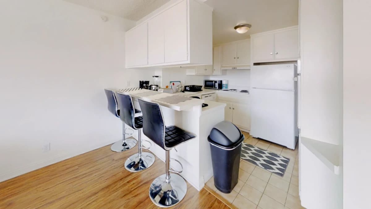 Shared Room in 2 bed (Male Only)