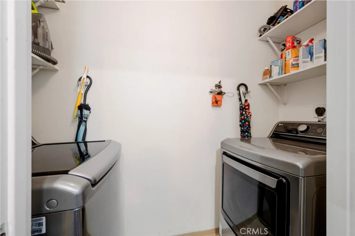488 E Ocean Blvd image