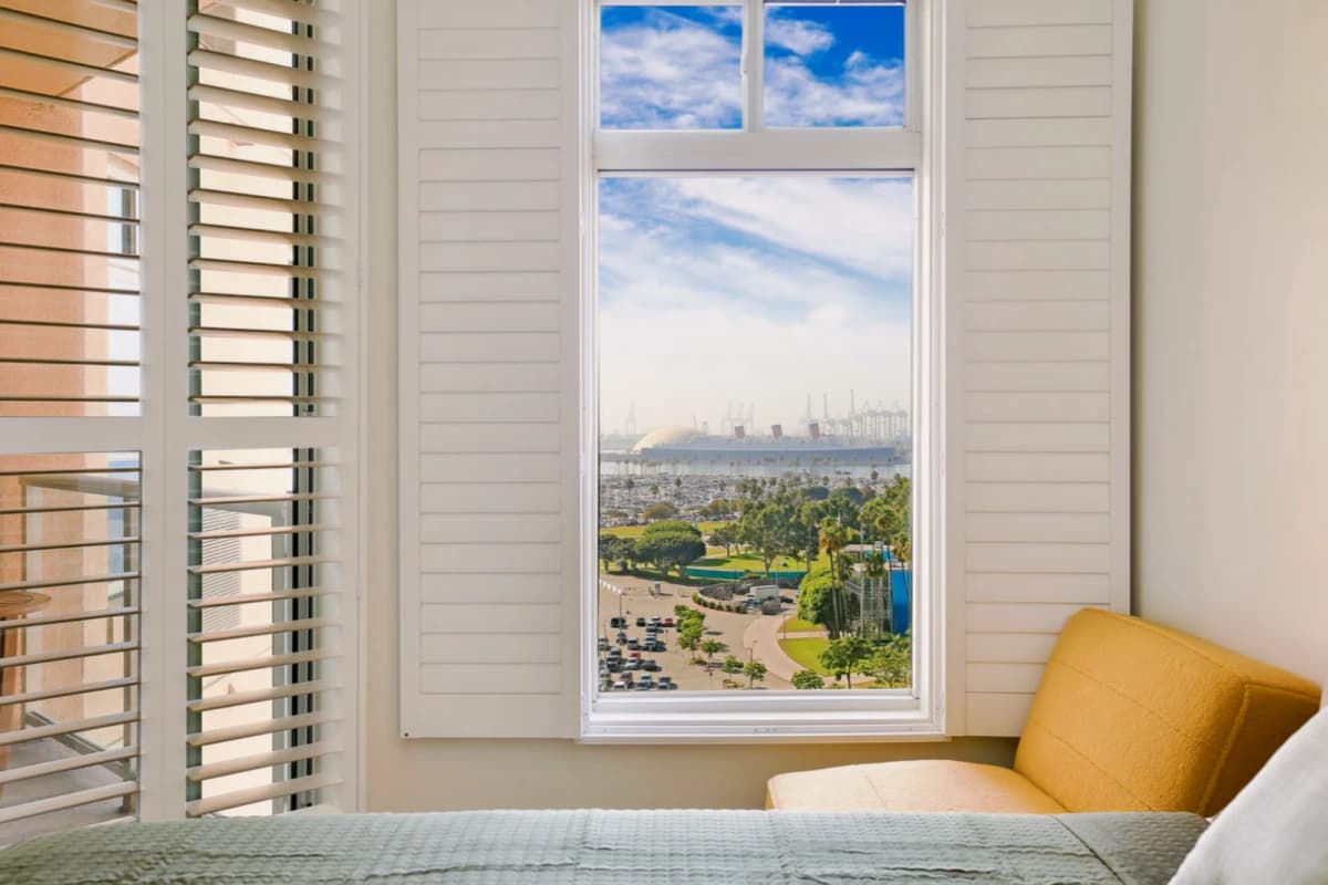 488 E Ocean Blvd image