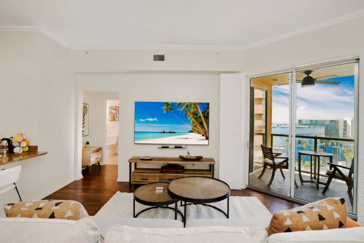 488 E Ocean Blvd image