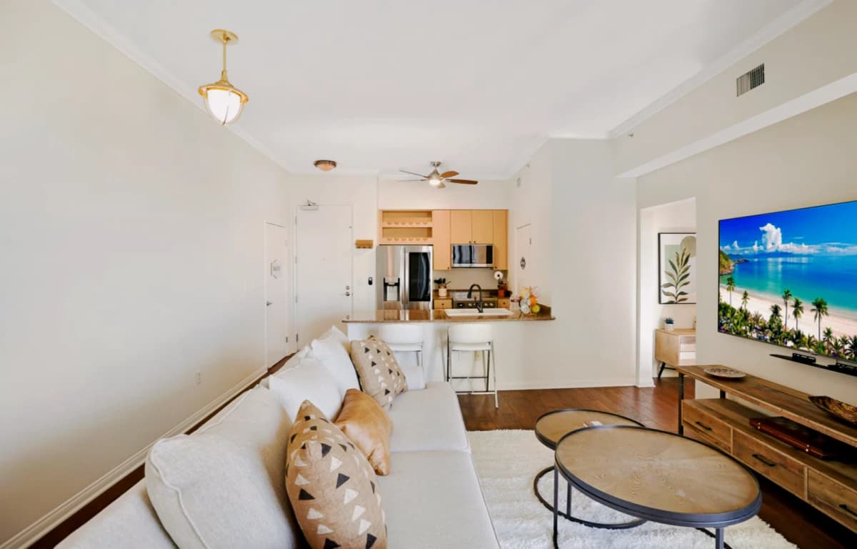 488 E Ocean Blvd image