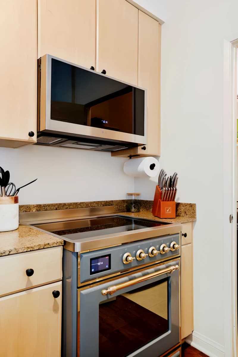 488 E Ocean Blvd image