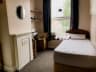 6 Bedrooms 2 bathrooms