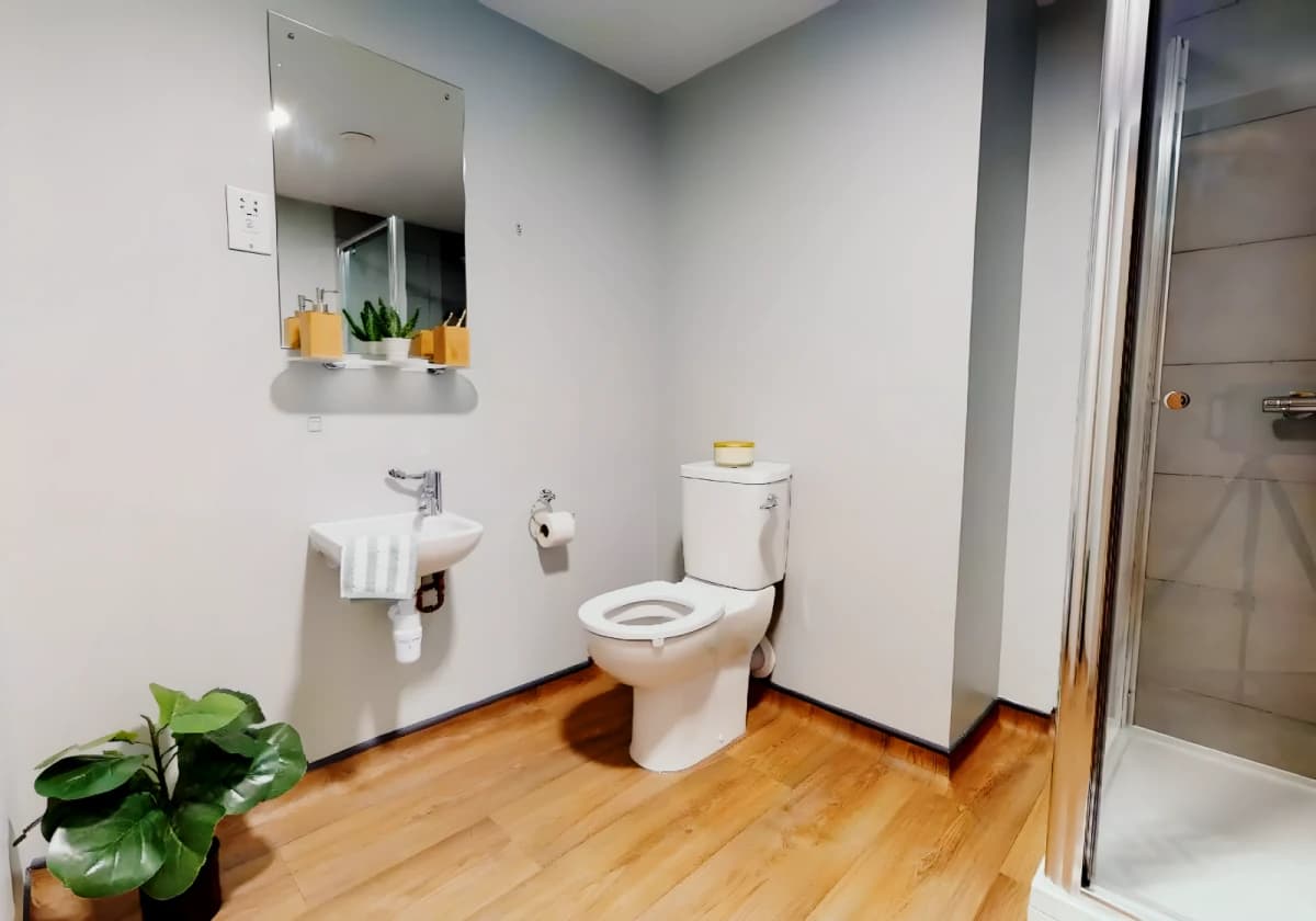 iQ Knight House image