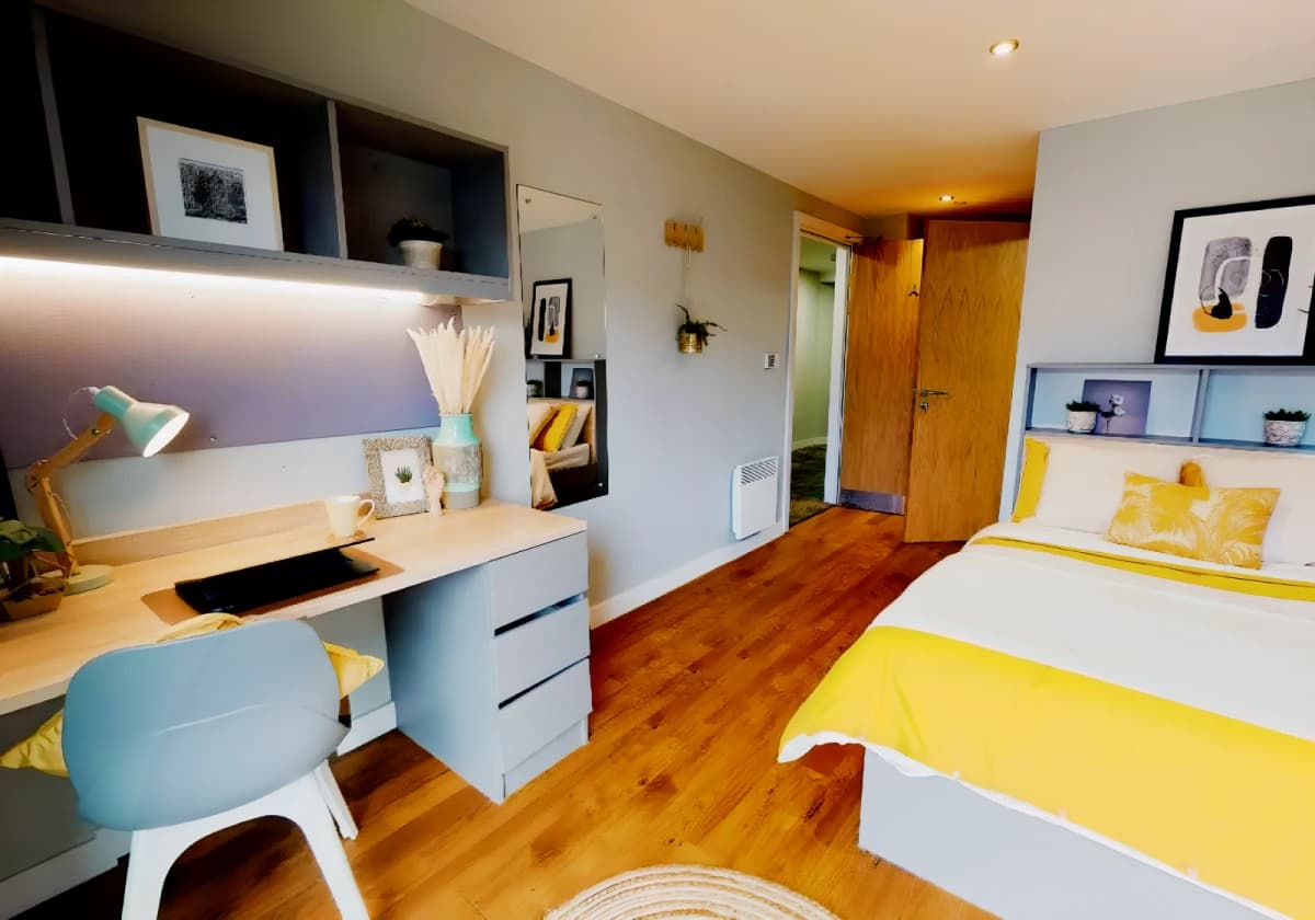 iQ Knight House image