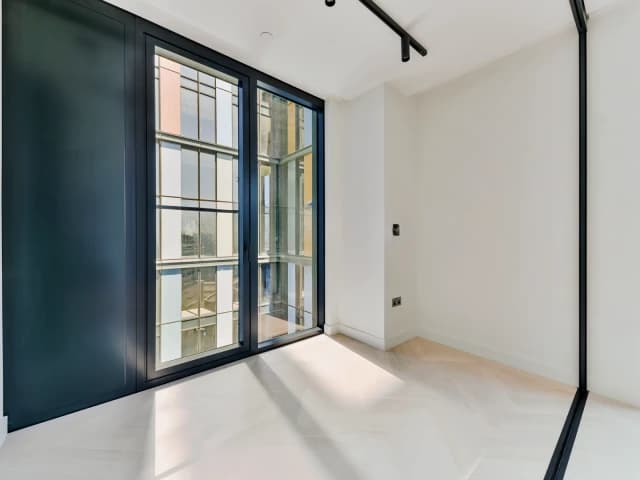 1 Bedroom 1 Bathroom Flat1701