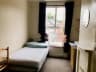 6 Bedrooms 2 bathrooms