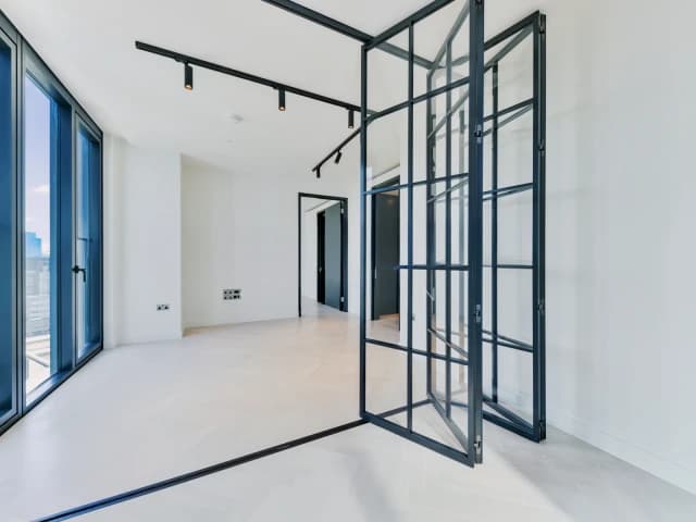 1 Bedroom 1 Bathroom Flat1701