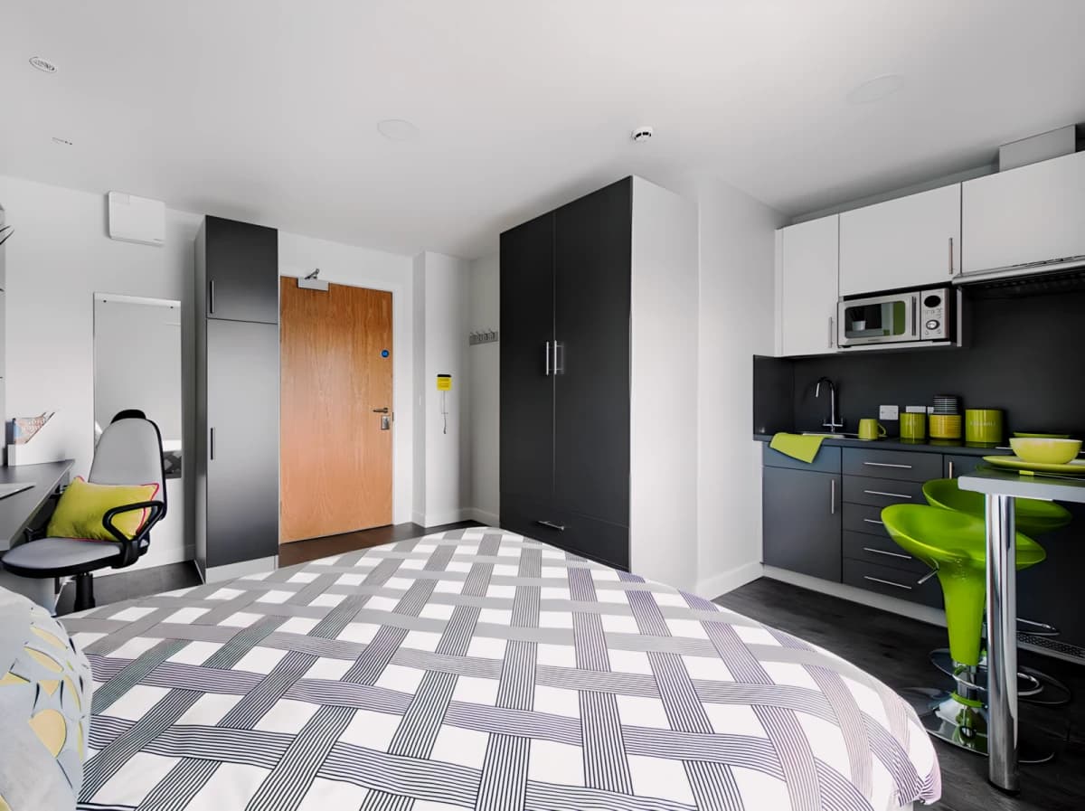 Yugo Austen House image