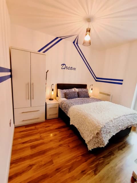 2 bedrooms 1 bathroom