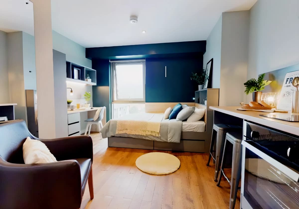 iQ Knight House image