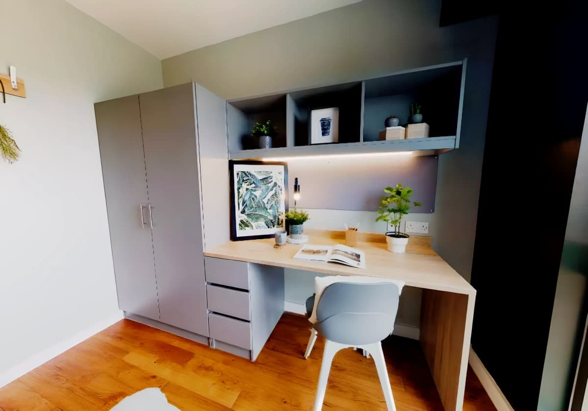 iQ Knight House image