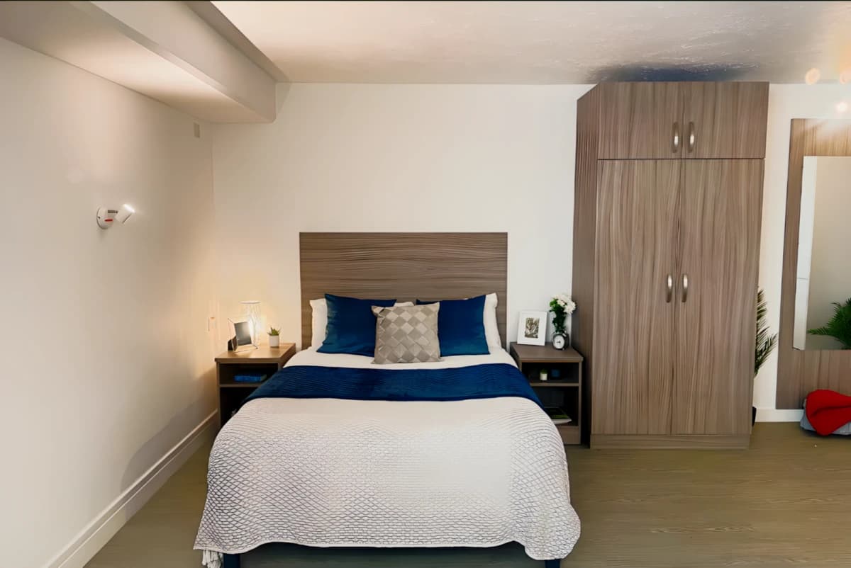Manna Ash House image