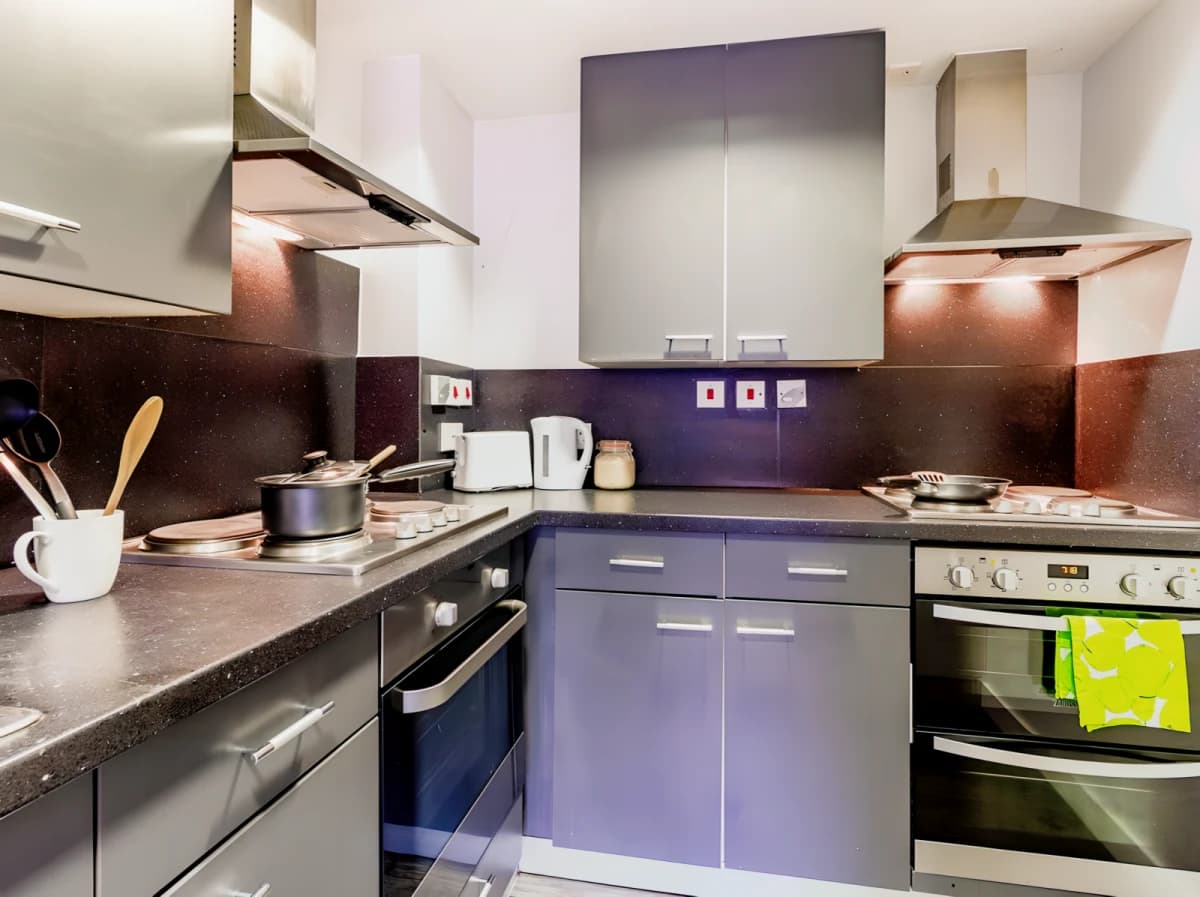 Crescent Place image