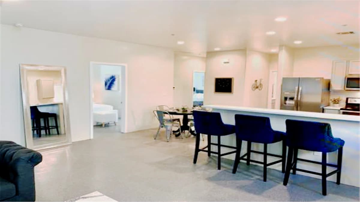 315 North Park Avenue image