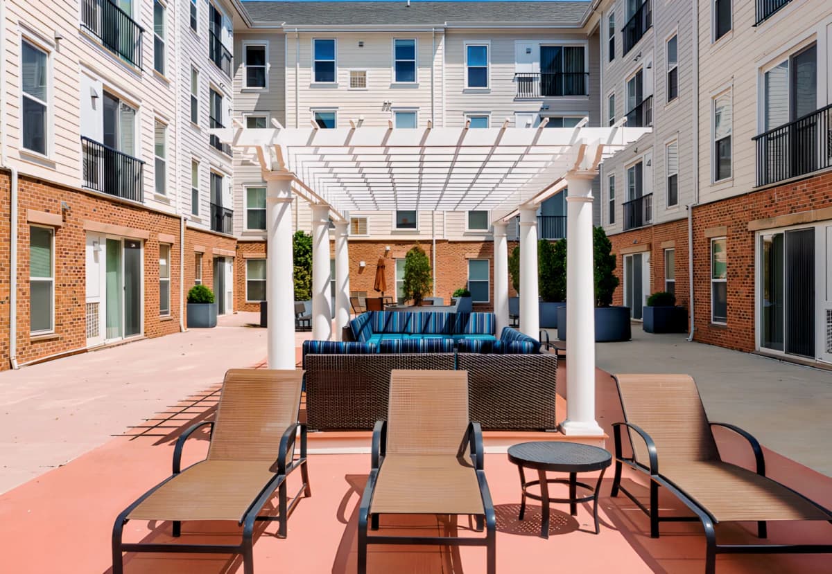 The Courtyards Student Apartments image