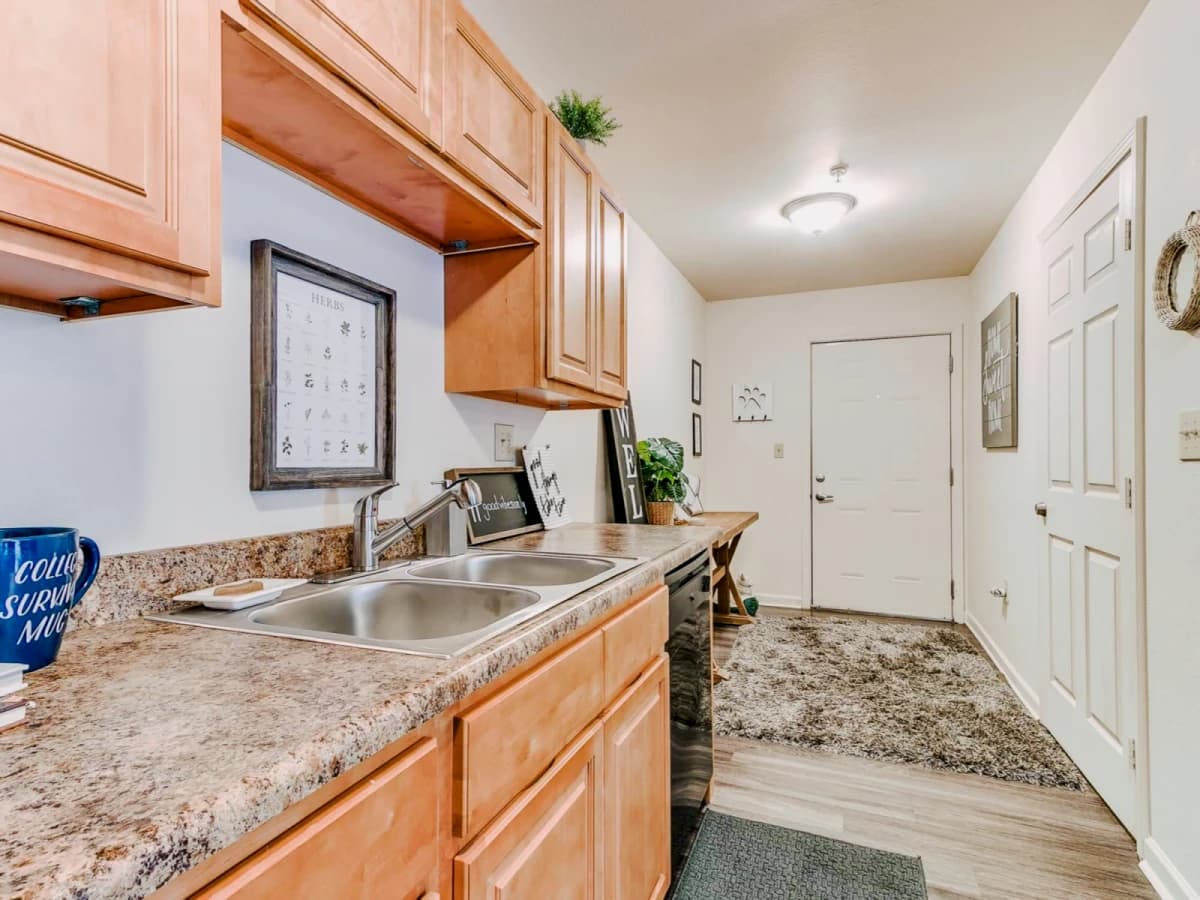 2BR/2BA