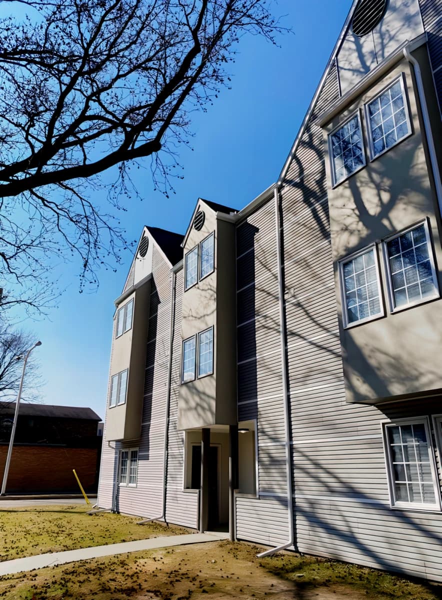 812 W Nevada Street, Urbana, IL 61801 image 2
