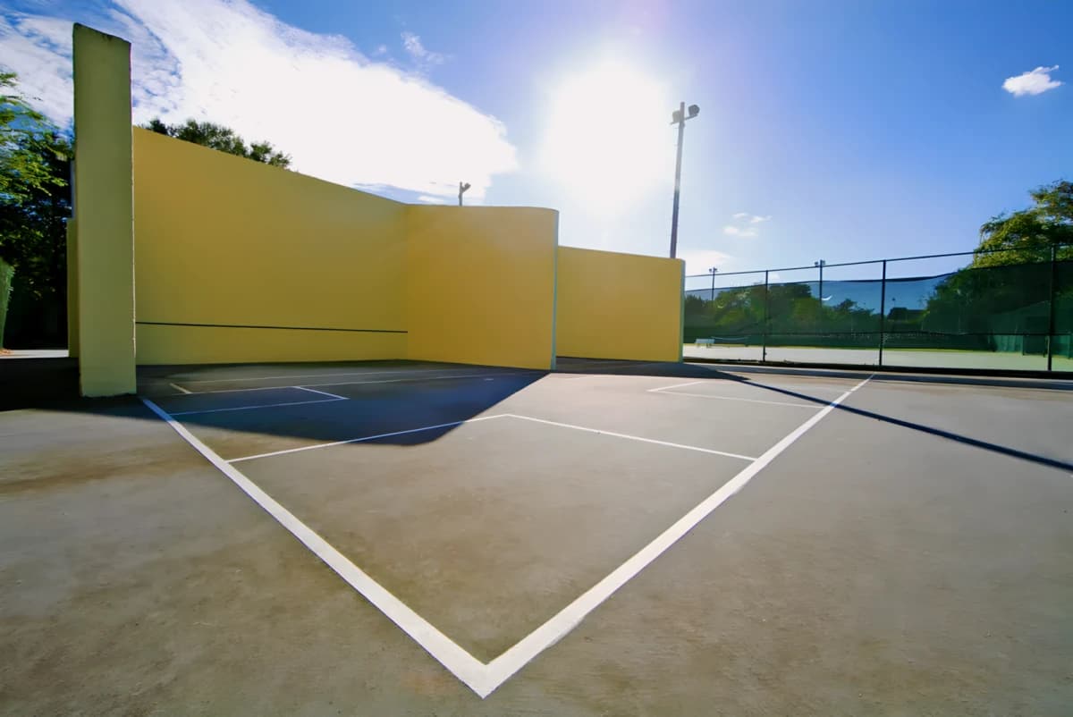 Outdoor Features
