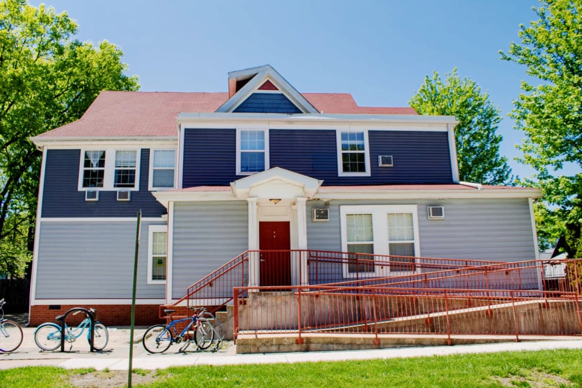 601 W Green Street, Urbana, IL 61801 image