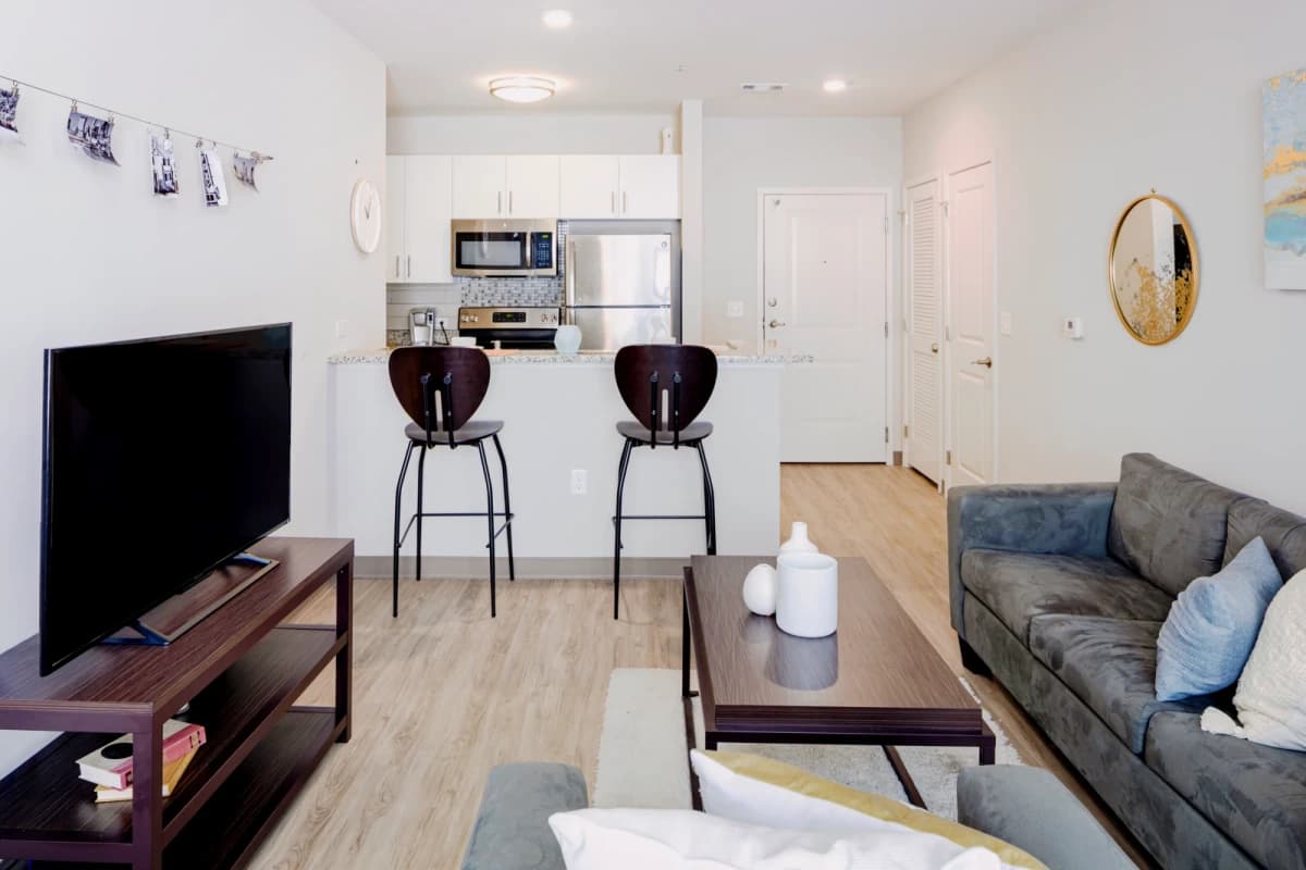 200 Edgewood image