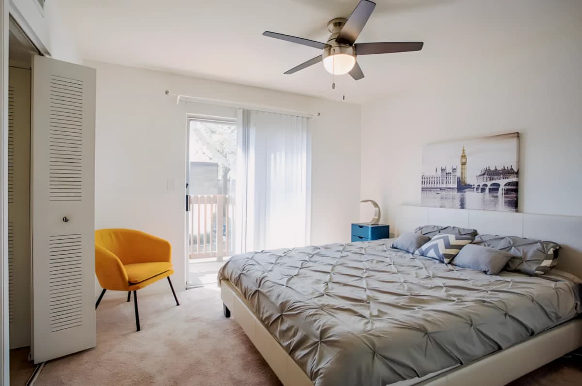 Towne Parc Apartments image