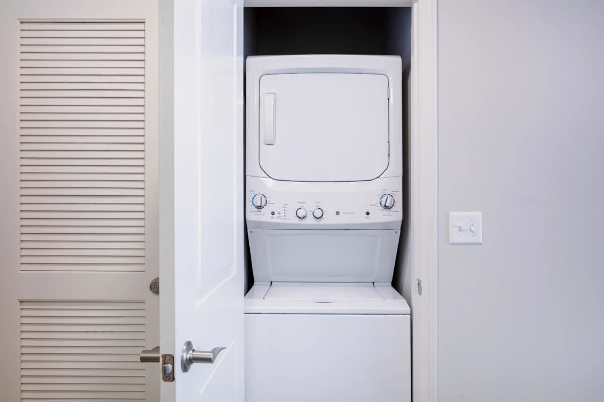 200 Edgewood image