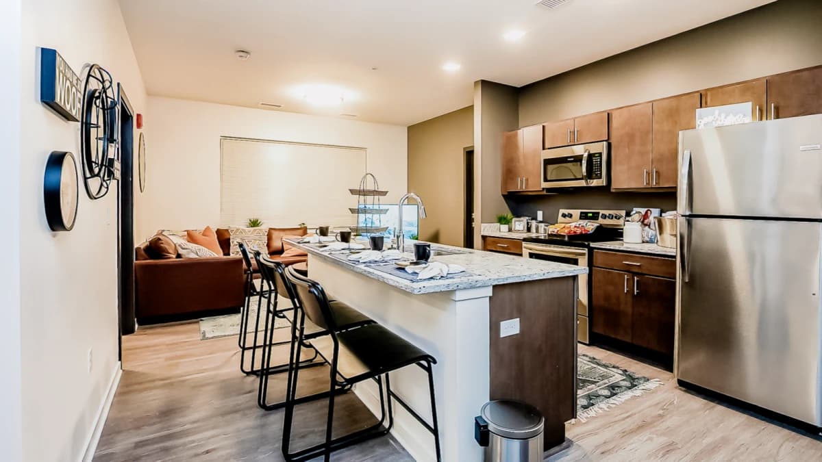5 Bedroom / 5 bathroom