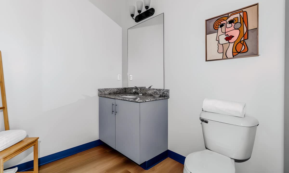 Auden Buffalo image