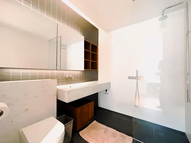 1 Bedroom 1 Bathroom