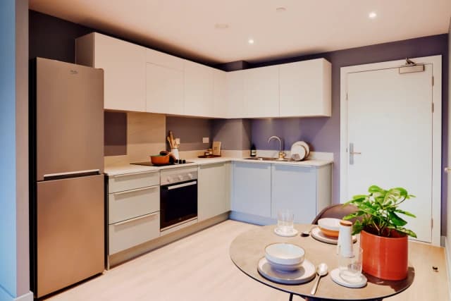 1 Bed Apts