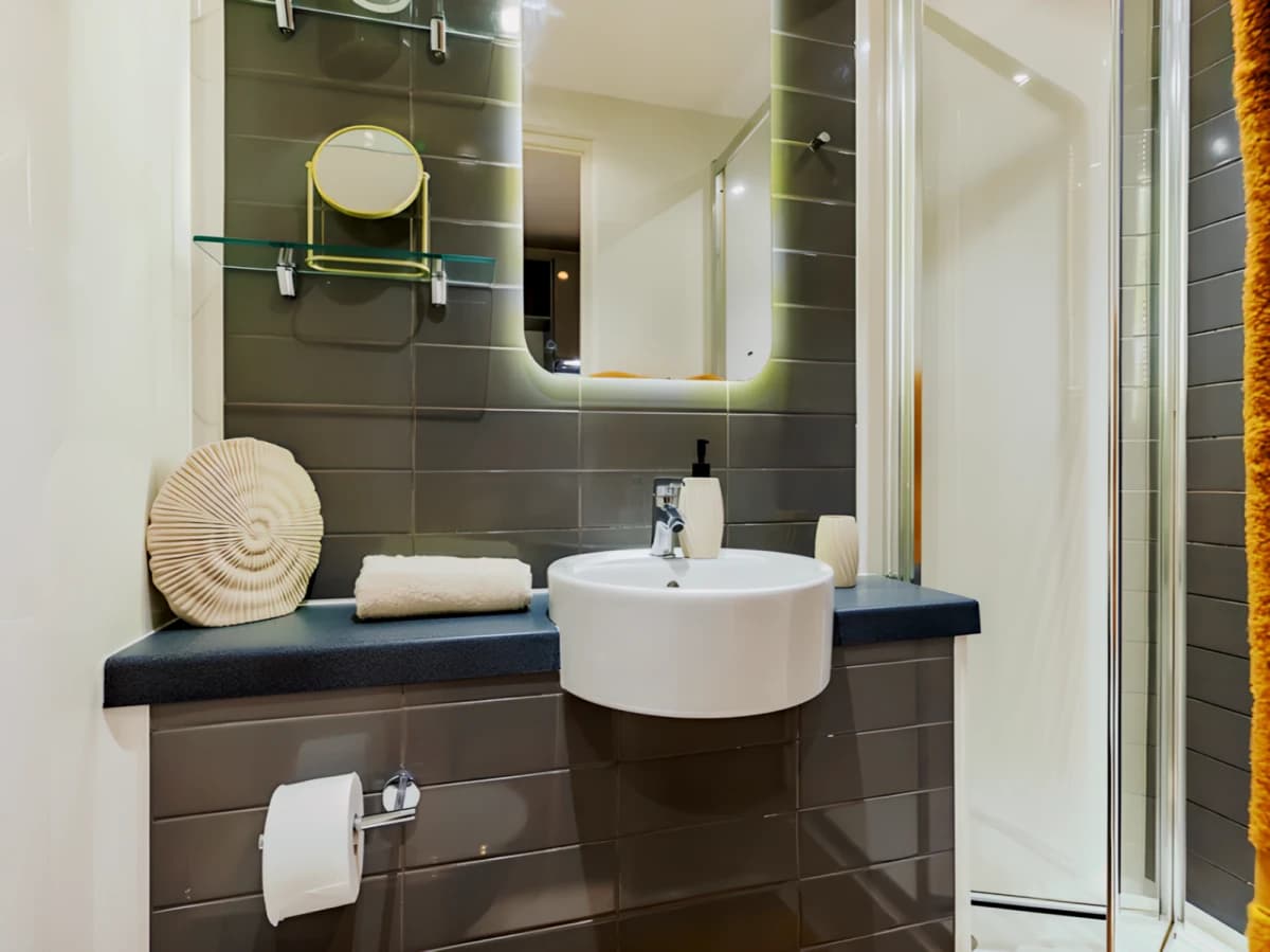 88 Bromsgrove House image