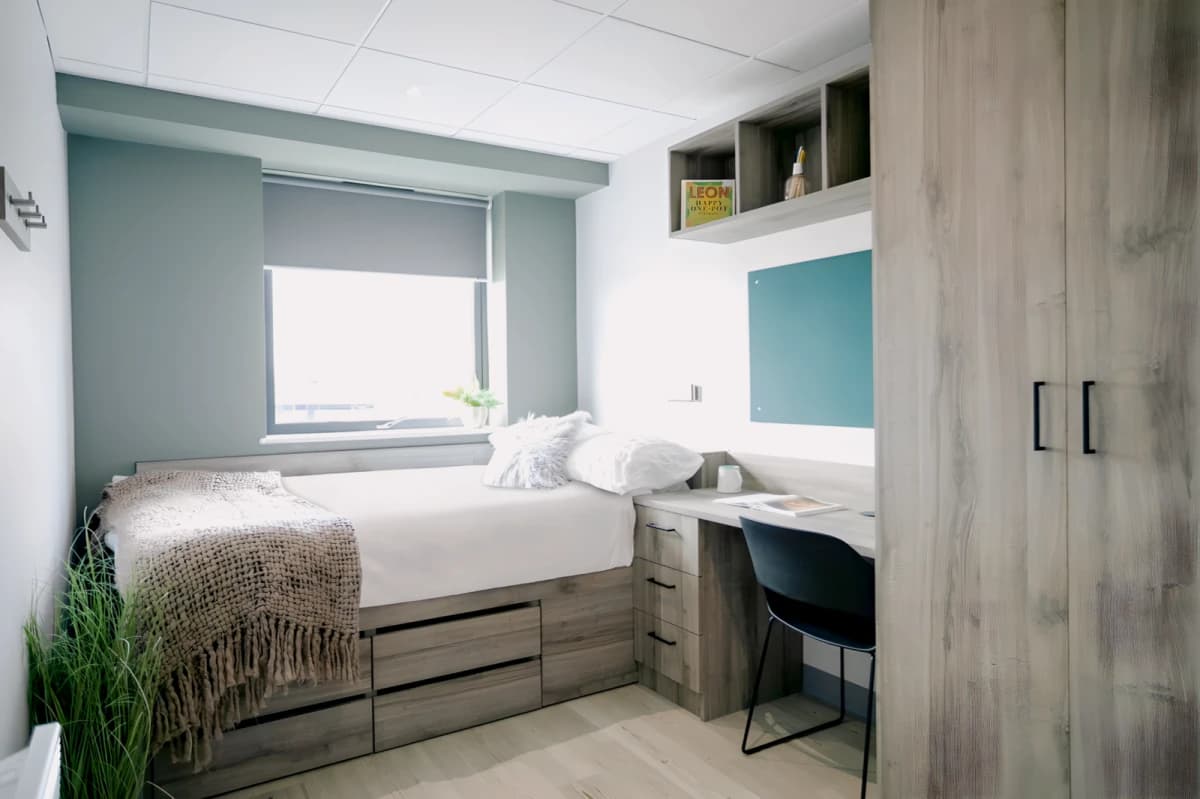 Crown Place image