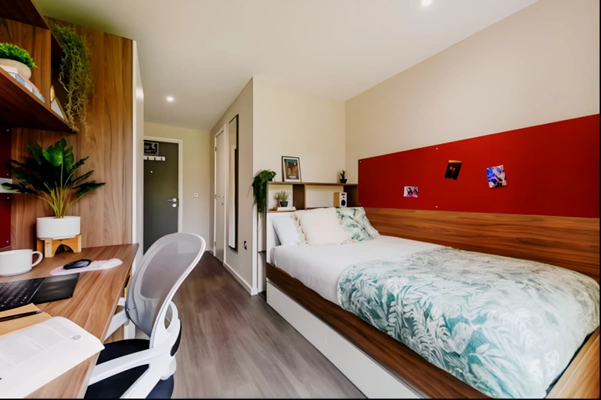 Ensuite - Bronze