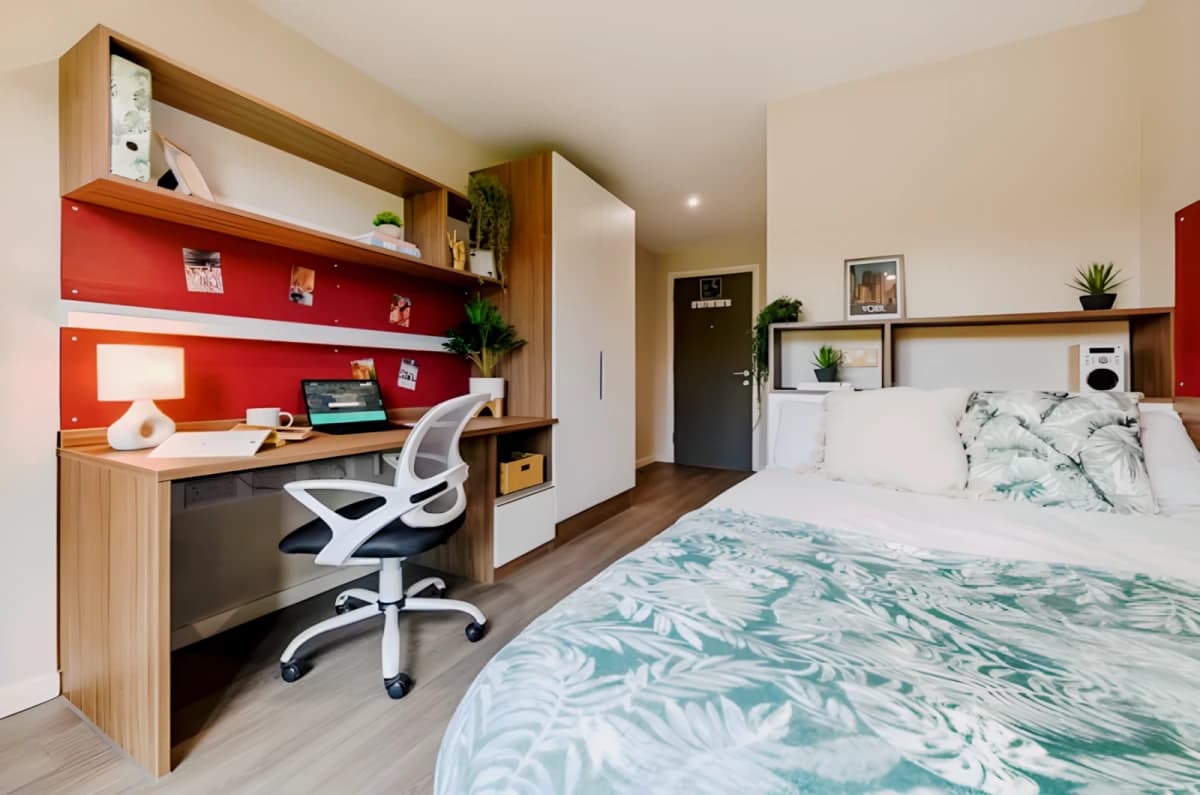 Ensuite - Bronze
