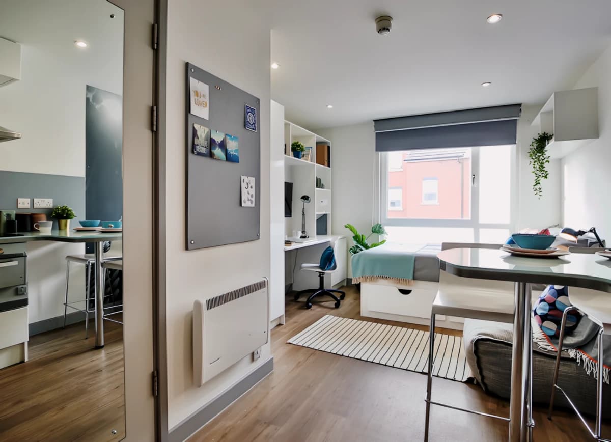 Edge Apartments image
