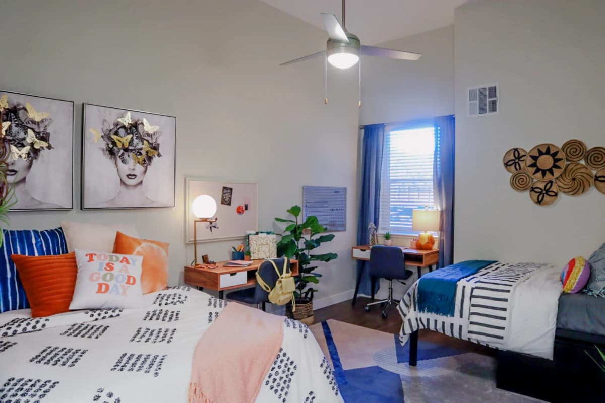 4 Bed 4 Bath D5