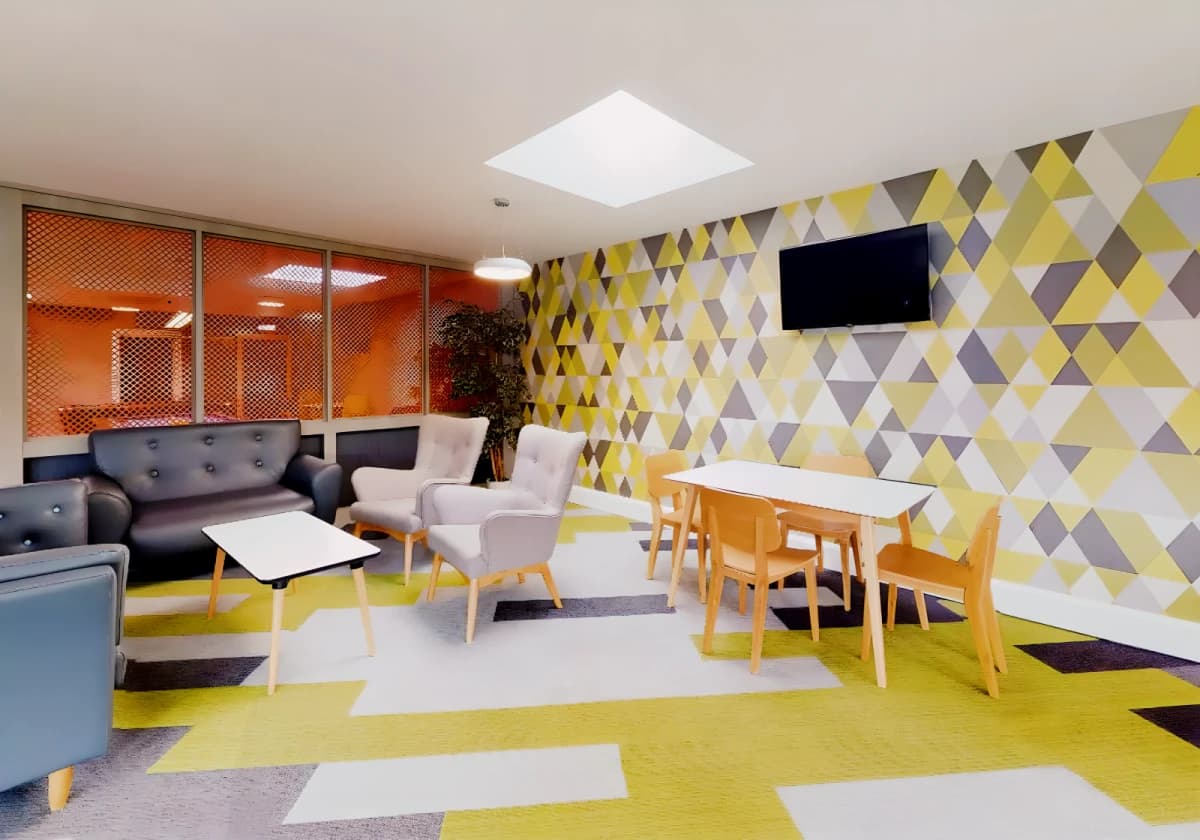 iQ Newtown House image