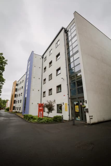 CEG Station Court