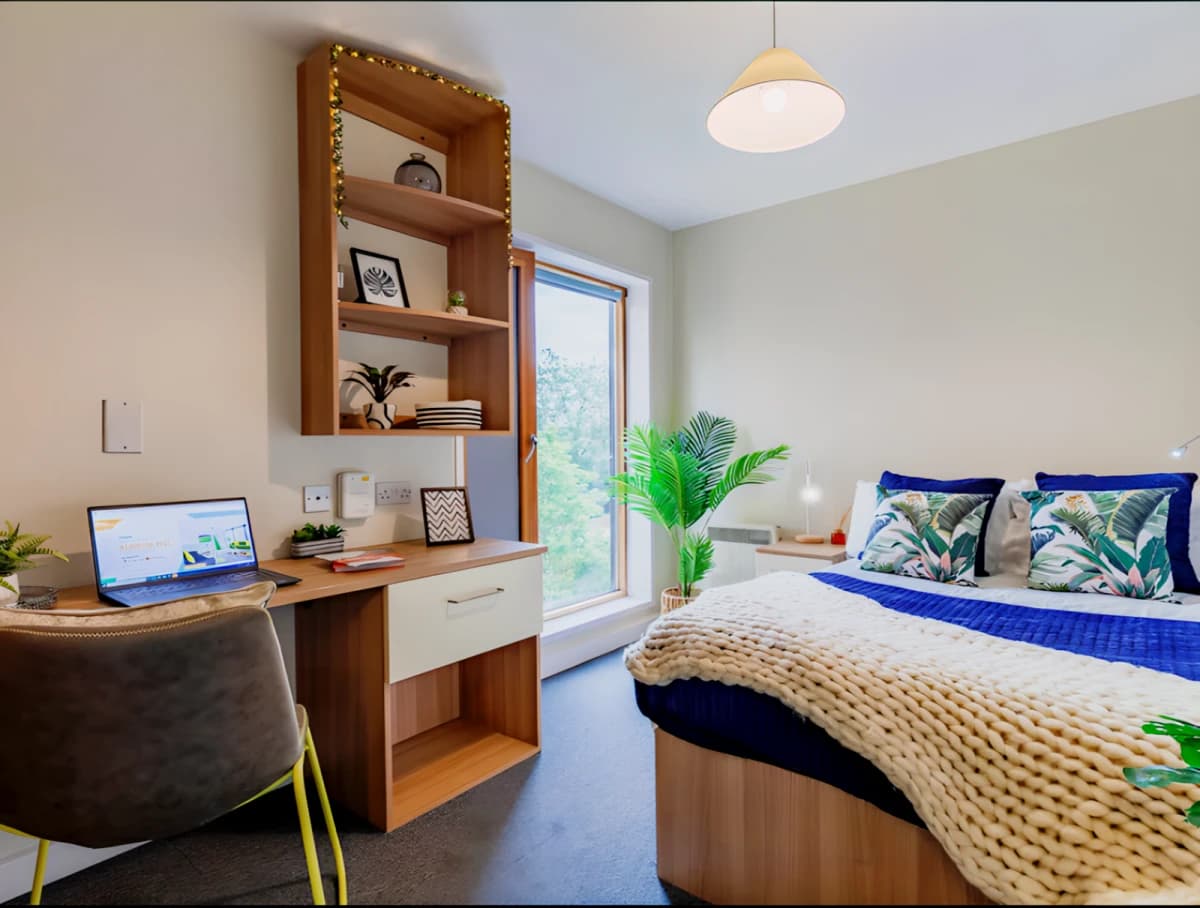 Premium Plus Ensuite