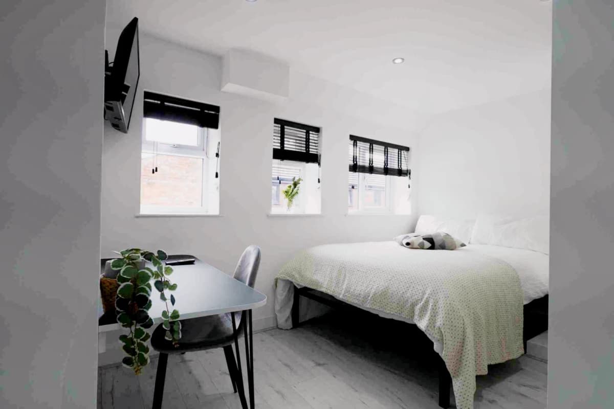 3 Beds 7 Baths