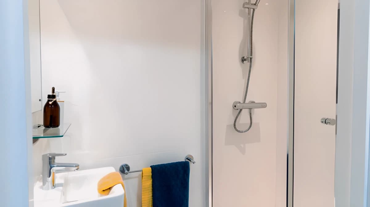 iQ Signal Place image